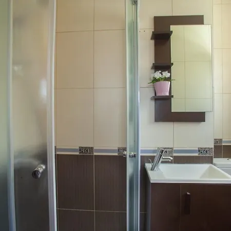 וילה Michelle 2 Minutes From The Beach Pernera 109
