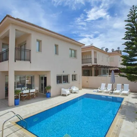 Michelle 2 Minutes From The Beach Pernera 109 * Protaras